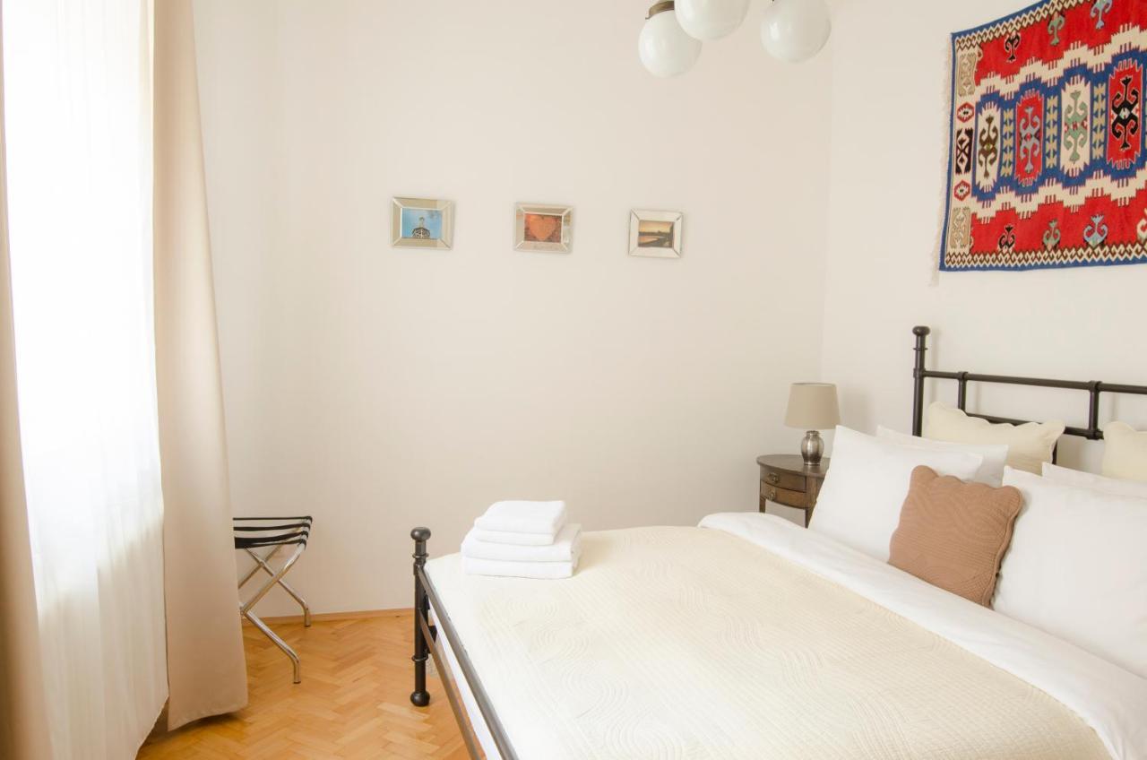 Wishlist Prague Residences - Charles Bridge Karlova Exterior photo